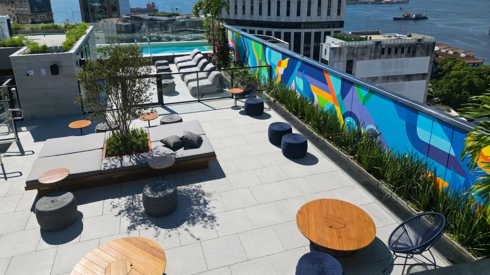 Foto real do Sky Lounge