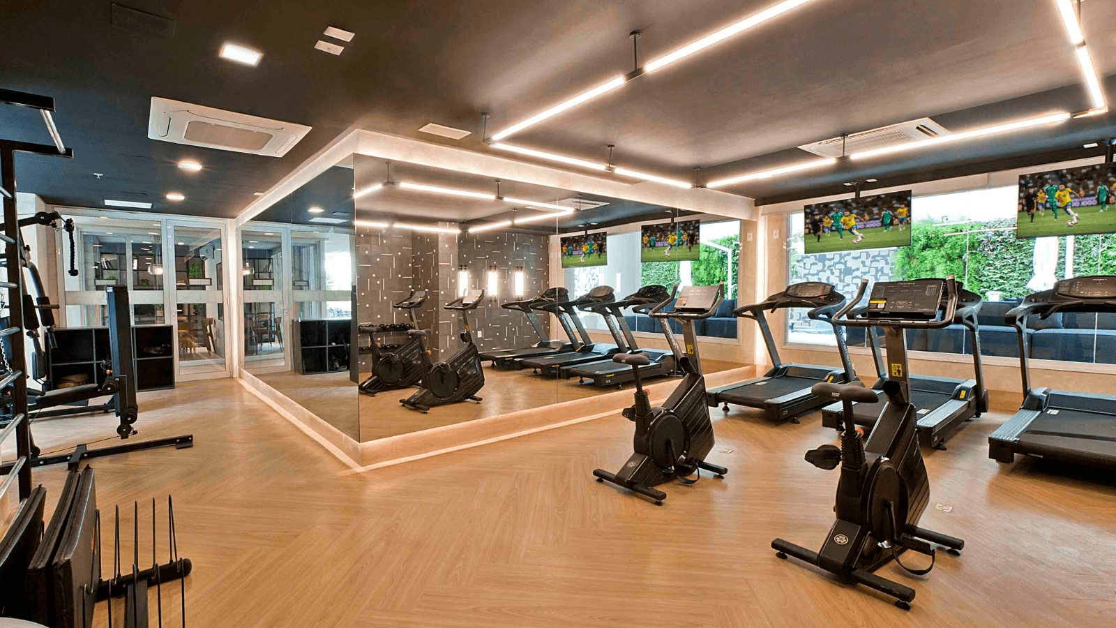 Fotos real da Academia