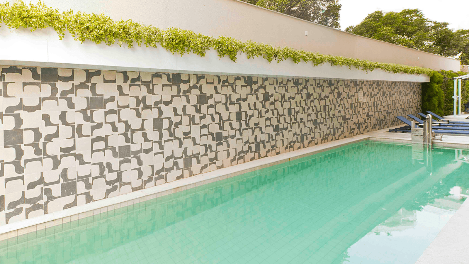 Foto real da Piscina Adulto