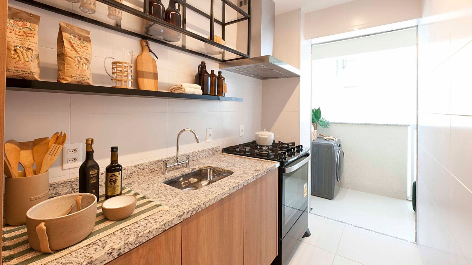 Apartamento decorado de 3 quartos do Flua