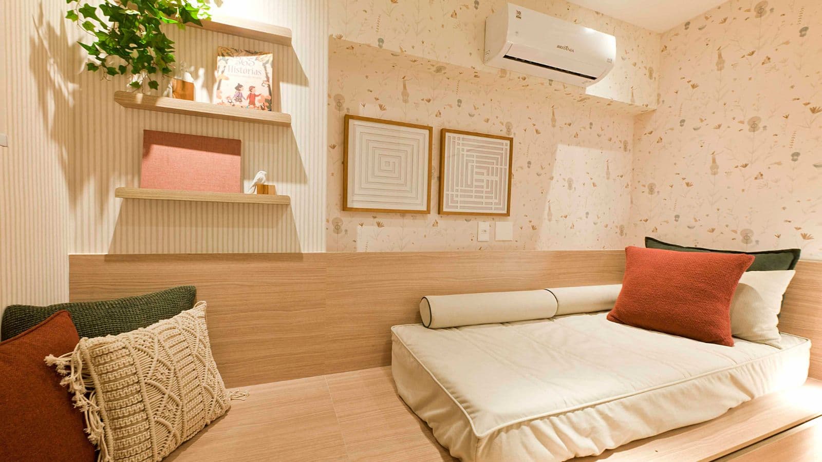 Apartamento decorado de 2 quartos do Flua