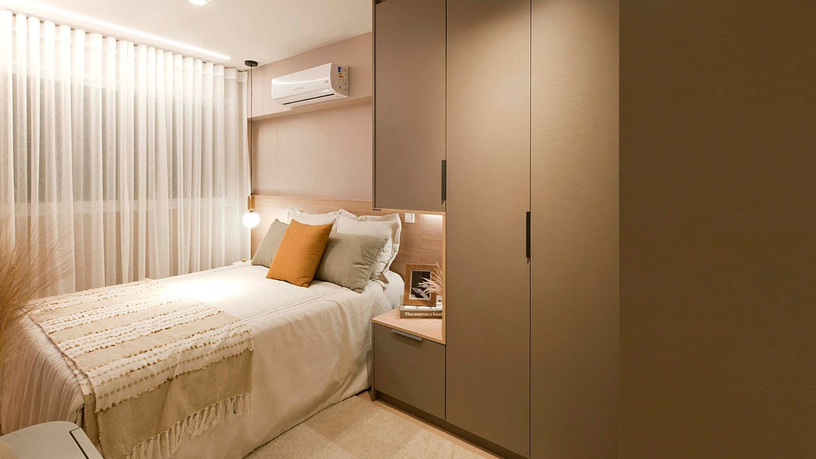 Apartamento decorado de 2 quartos do Flua