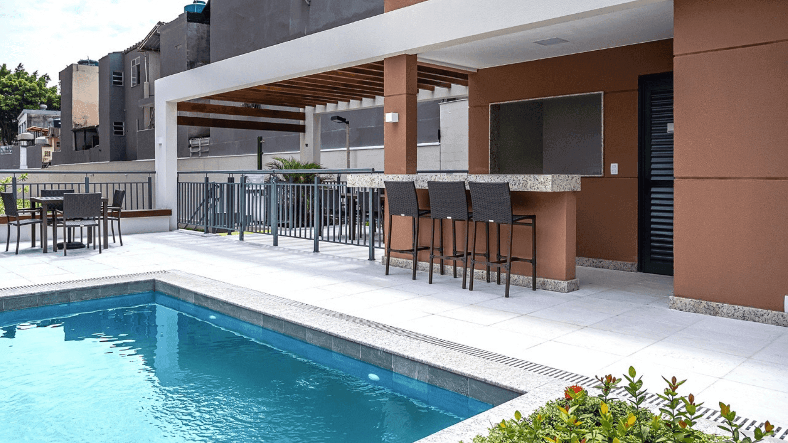 Foto real do Bar da Piscina