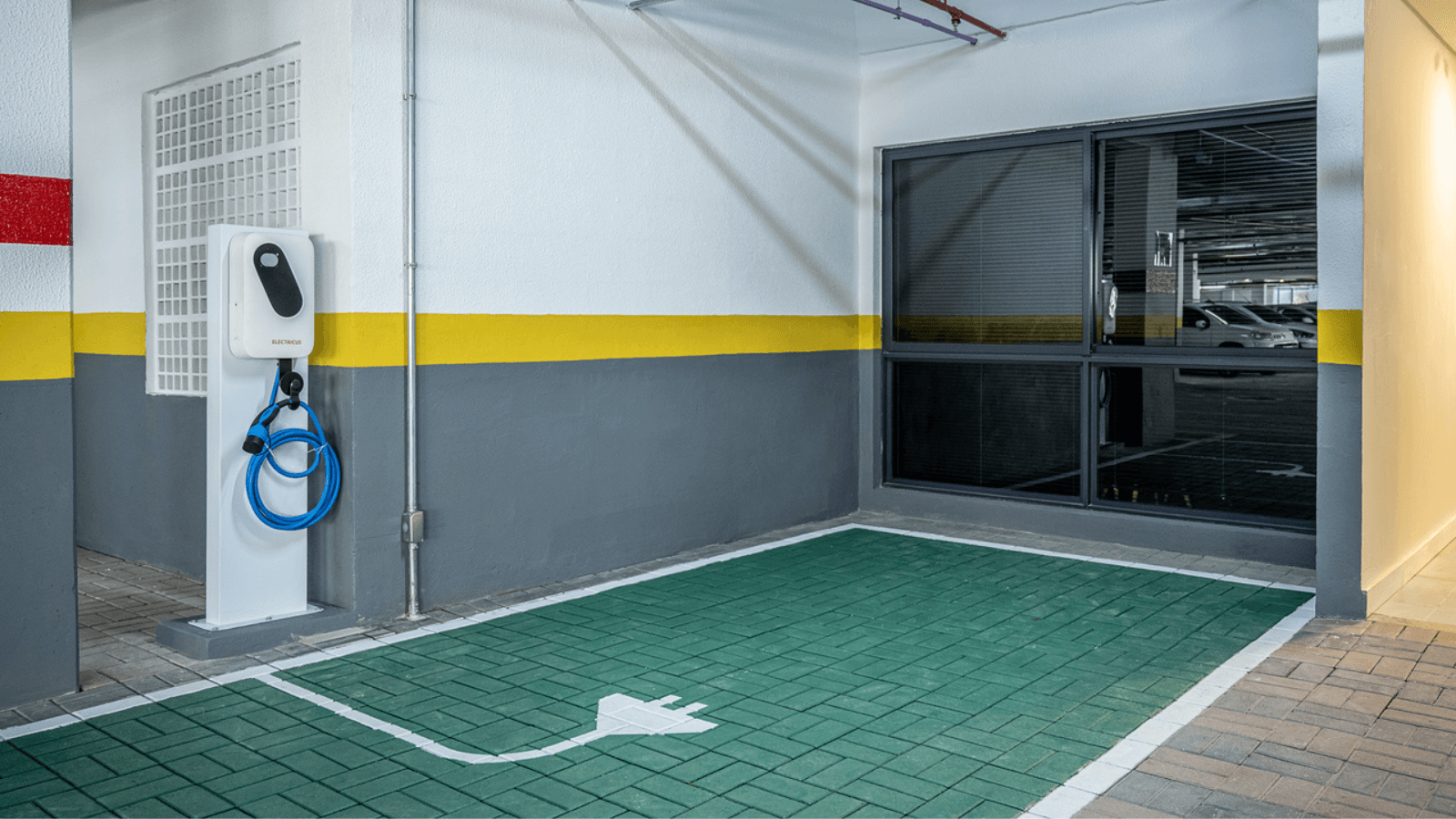 Foto real da Tomada para Veículos Elétricos